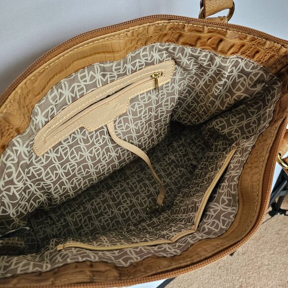 MARC FISHER Tan Faux Alligator / Croc Shoulder Bag Purse - Picture 6 of 13